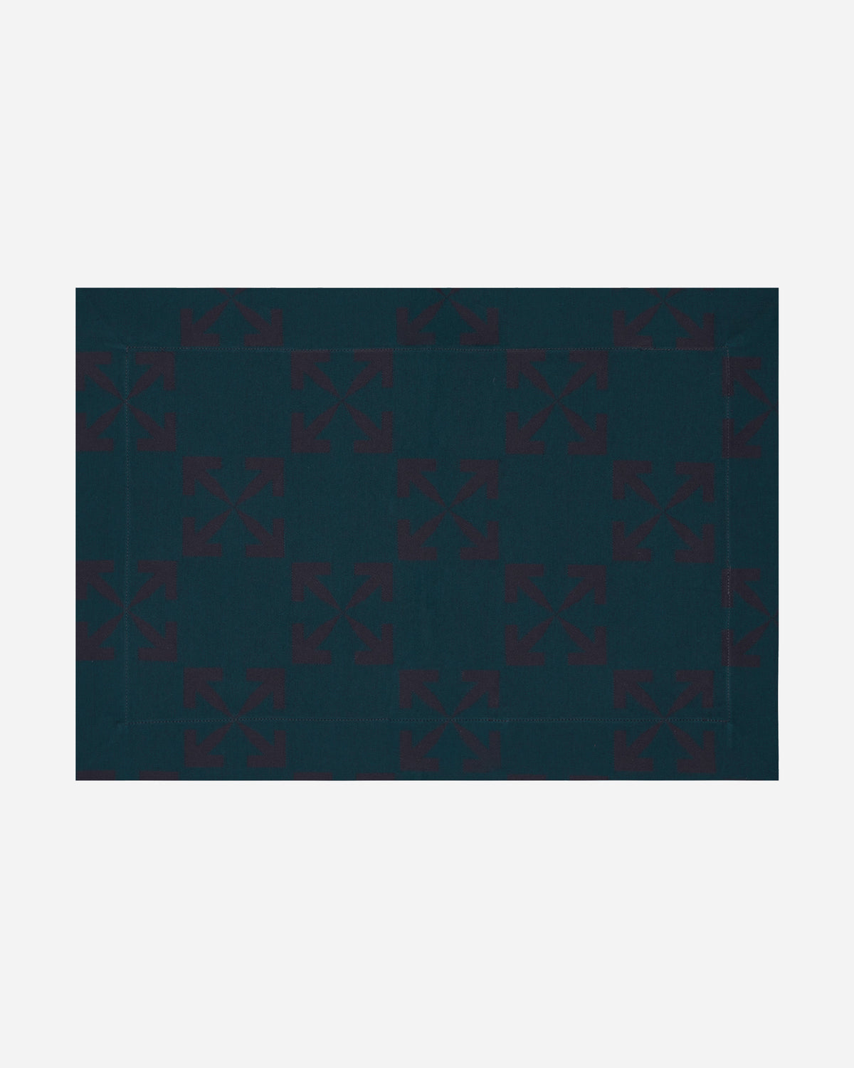 Off-White Arrow Table Mat Set  Dark Irish Aubergin Dark Irish Aubergine Homeware Design Items OHZK008G22FAB001 5935