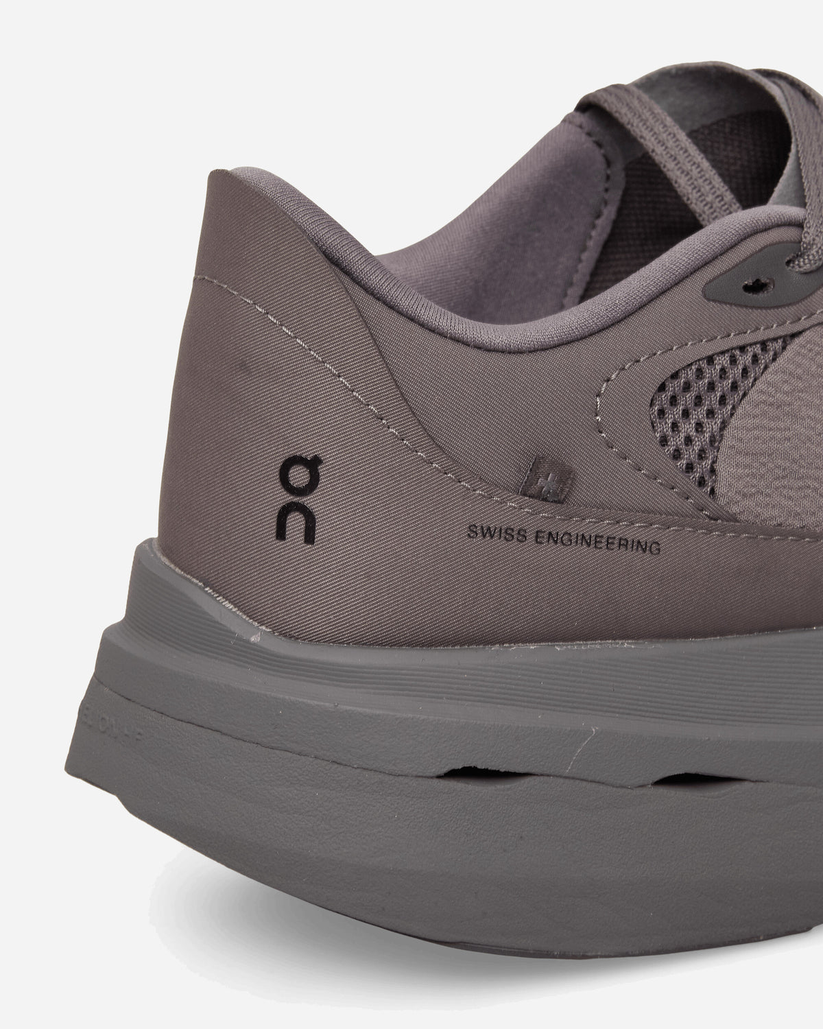 On Wmns Cloudboom Volt Paf Ember/Pebble Sneakers Low 3WG10715343 050